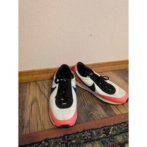 Nike Daybreak Women Size 7.5 Summit White Sunset Pulse DJ5996-100 Sneakers Shoe